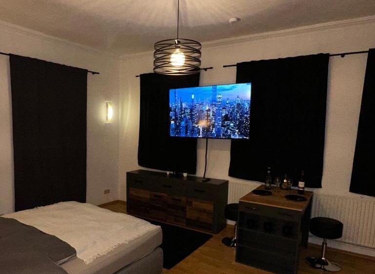 酒店 Modernes Apartment Im Herzen Von Weikersheim