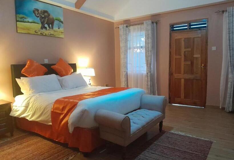 هتل Penety Amboseli Resort