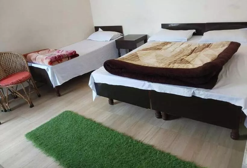 ホテル Srishty Choice, Rudraprayag