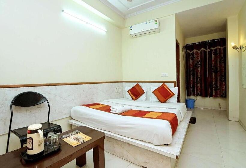 فندق Star Palace Near Railway Station