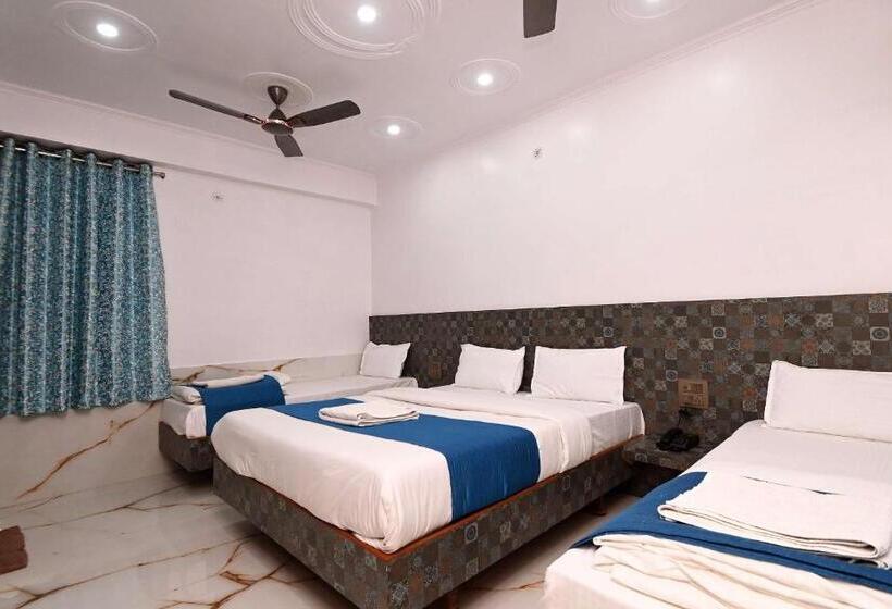 فندق Star Palace Near Railway Station