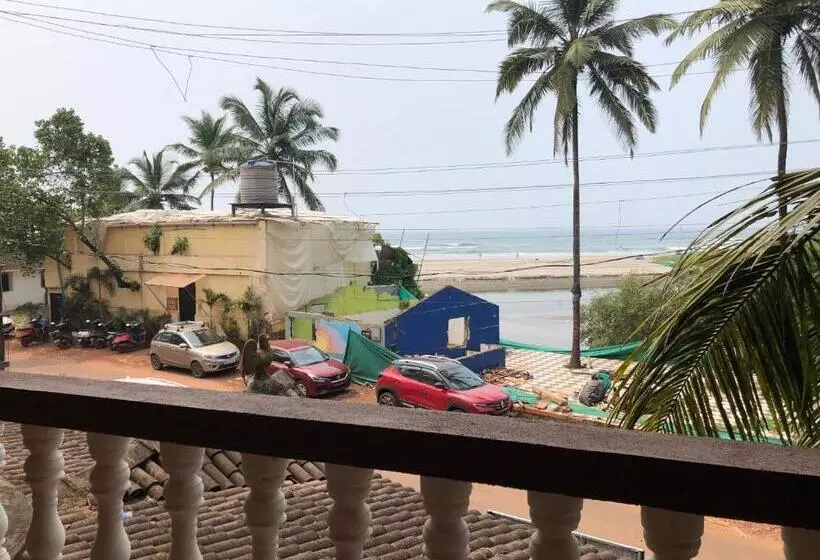 ホテル Thomas Beach Guesthouse