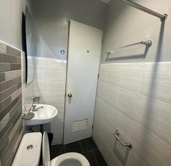 Hotel Twilight Tower