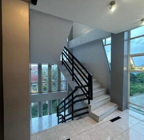 Hotel Twilight Tower