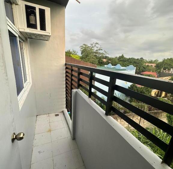 Hotel Twilight Tower