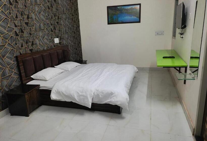 בית מלון כפרי Vrindavan