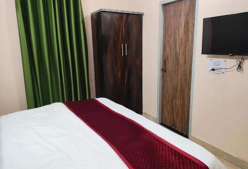 בית מלון כפרי Vrindavan