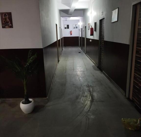 בית מלון כפרי Vrindavan