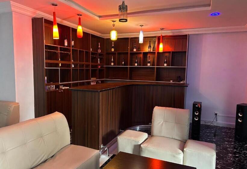 پانسیون Amor Suite And Apartment