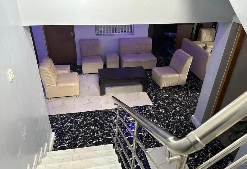 پانسیون Amor Suite And Apartment