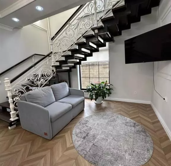 پانسیون Guest House Ak Orgo