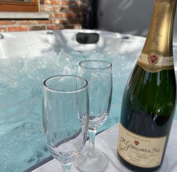 پانسیون Le Logis Du Plateau