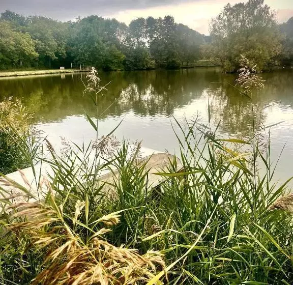 Majatalo Penzion A Restaurace U Nováků