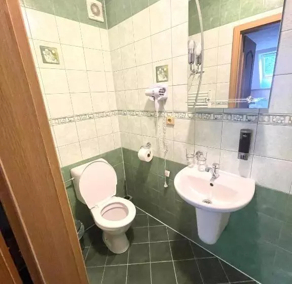 Majatalo Penzion A Restaurace U Nováků