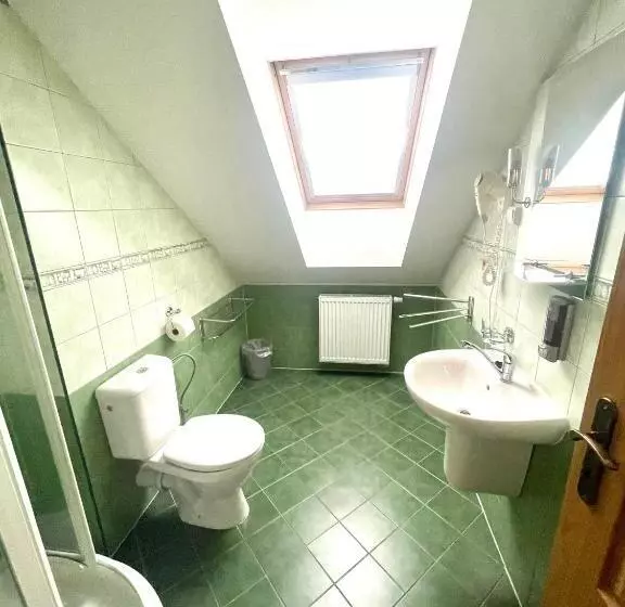 Majatalo Penzion A Restaurace U Nováků