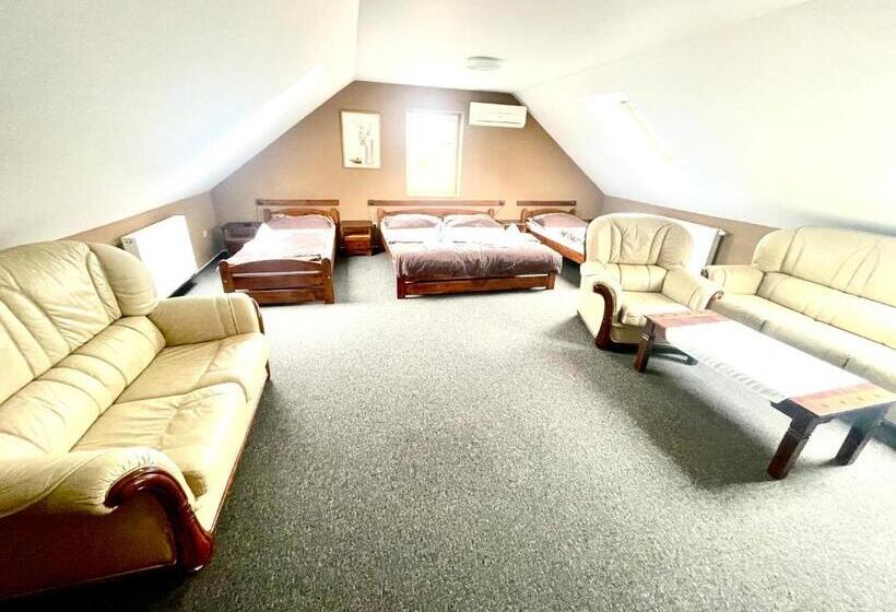 ペンション Penzion A Restaurace U Nováků