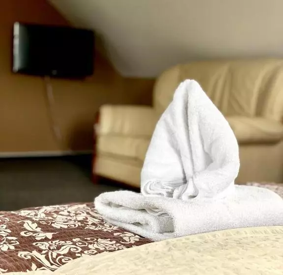 Majatalo Penzion A Restaurace U Nováků