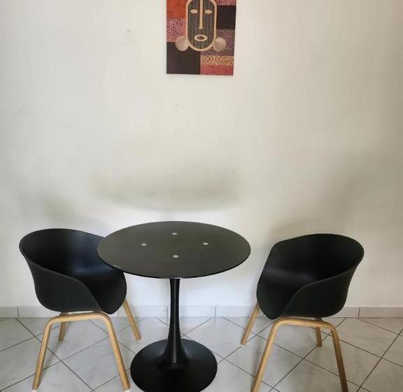 پانسیون Résidence Denguele Studio