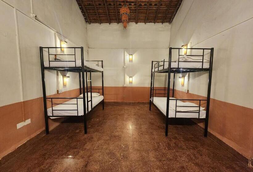 Rustic Dreams Hostel   Anjuna