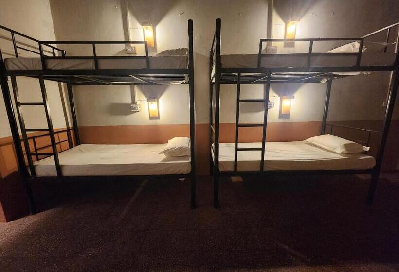 Rustic Dreams Hostel   Anjuna