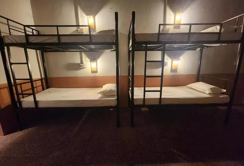 Rustic Dreams Hostel   Anjuna