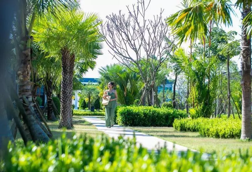 Wonderland Suites And Resort