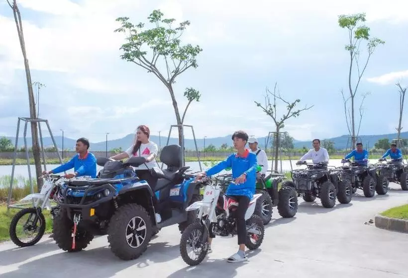 Wonderland Suites And Resort