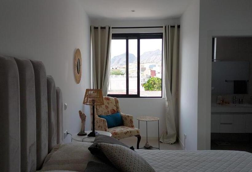 تختخواب و صبحانه Chez Alcinda