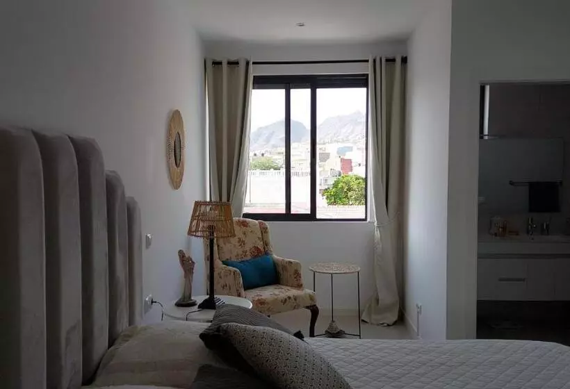 تختخواب و صبحانه Chez Alcinda