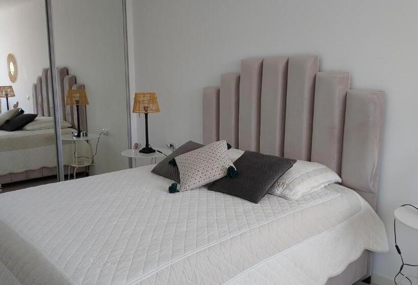 تختخواب و صبحانه Chez Alcinda