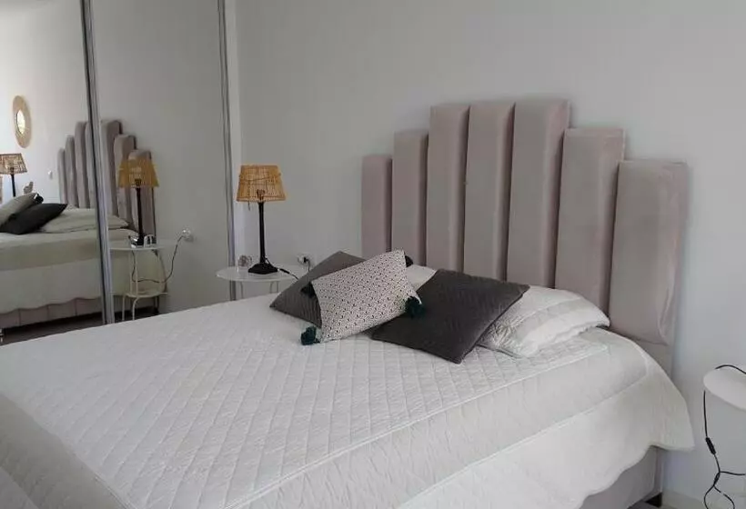 تختخواب و صبحانه Chez Alcinda