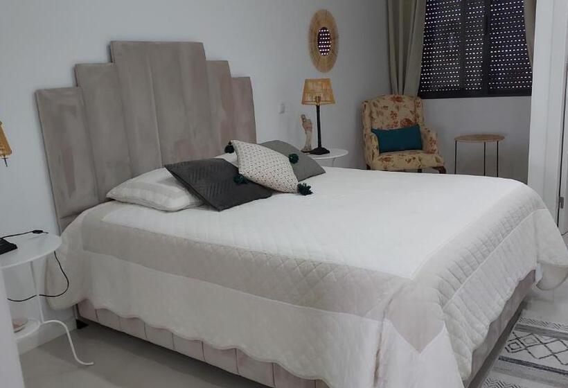 تختخواب و صبحانه Chez Alcinda