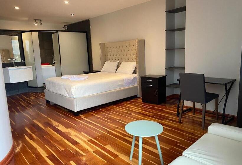 فندق California Urubamba