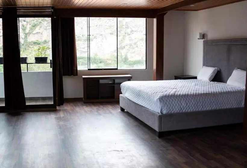 هتل California Urubamba