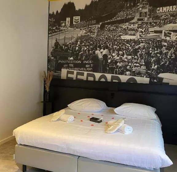 ホテル Les Thermes De Spa By La Cour De La Reine Hôtel, Suites & Accès Gratuit Au Centre Thermal