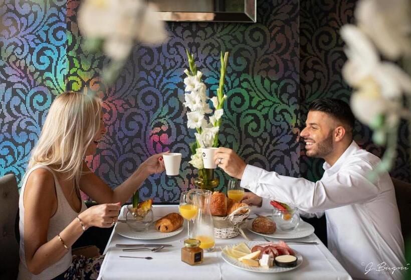 בית מלון כפרי Les Thermes De Spa By La Cour De La Reine Hôtel, Suites & Accès Gratuit Au Centre Thermal