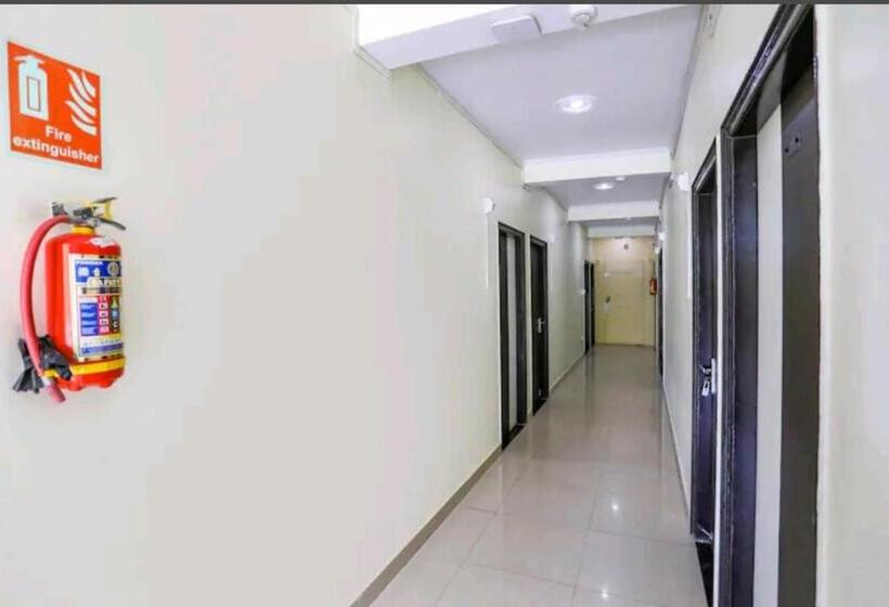 Hotel Lily Grand By Gds