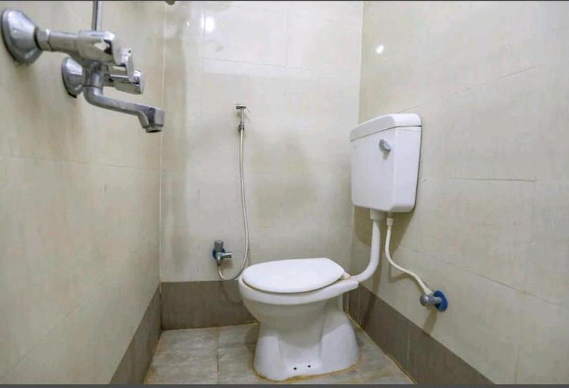 Hotel Lily Grand By Gds