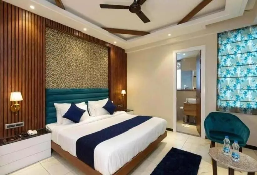 ホテル Shraddha Guest House