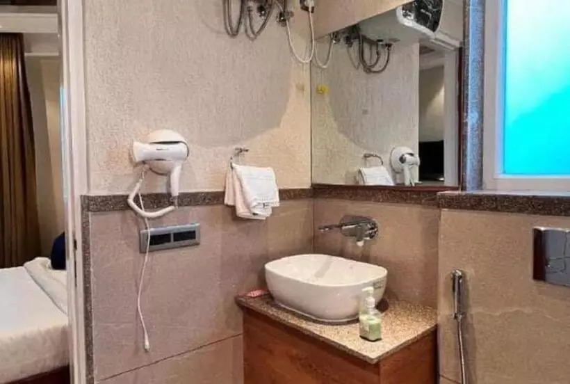 ホテル Shraddha Guest House