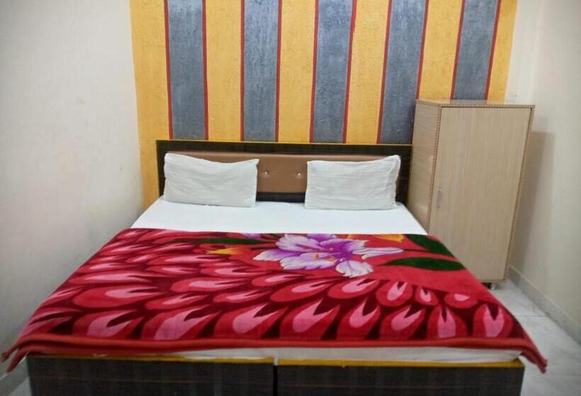 هتل Shri Ganpati Guest House