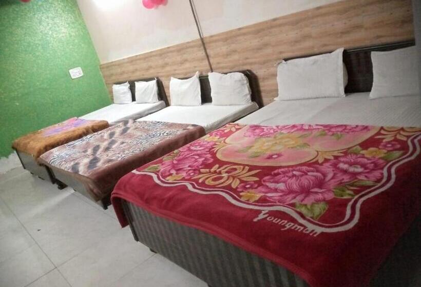 هتل Shri Ganpati Guest House