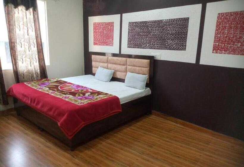 هتل Shri Ganpati Guest House