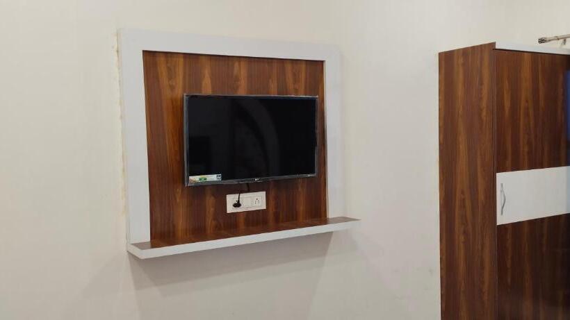 Hotel The Ram Krishna Palace