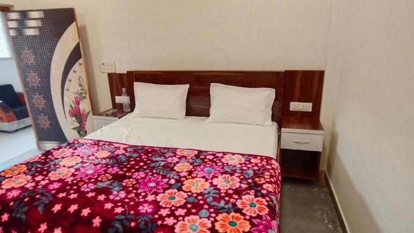 Hotel The Ram Krishna Palace