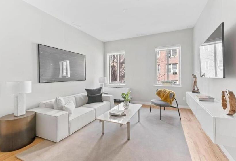 호텔 Top Notch 2br Suite Minutes To Central Park