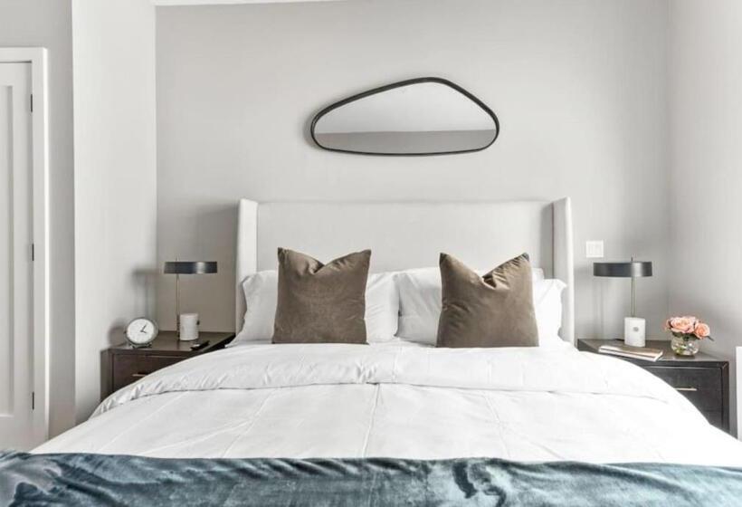 호텔 Top Notch 2br Suite Minutes To Central Park