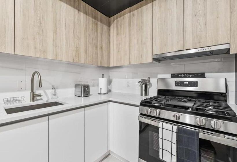 호텔 Top Notch 2br Suite Minutes To Central Park