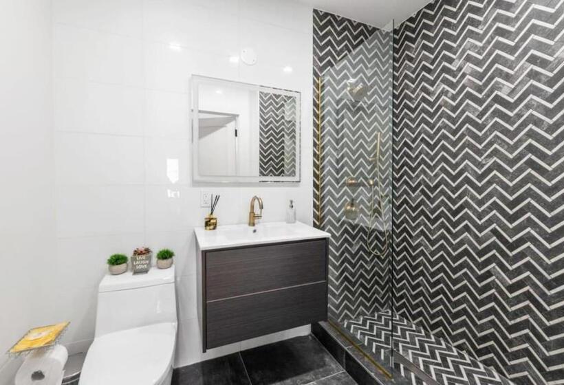 호텔 Top Notch 2br Suite Minutes To Central Park