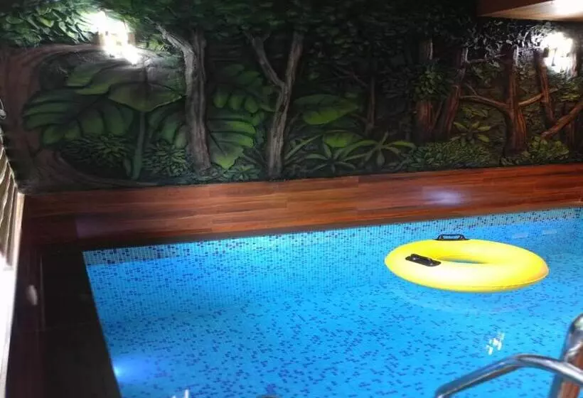 Mystery Maze Resort And Spa